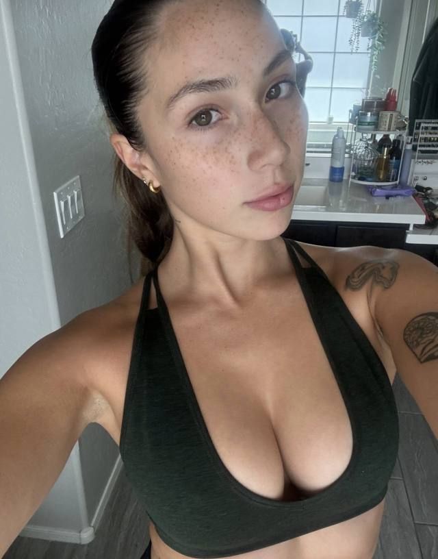 NO PAYMENT REQUIRED- SEXY SINGLE MOM AND LOOKING TO HAVE FUN  I’m  a sexy mom of two kids. A single mom and I’m very horny al - Image 2